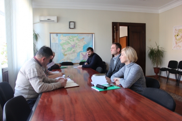 28 жовтня було проведено зустріч з відповідальним підрядником з виконання робіт по реконструкції каналізаційних очисних споруд в селищі Борова.