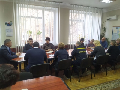 13 січня голова Фастівської РДА Василь Кравченко провів оперативну нараду з керівниками структурних підрозділів адміністрації, установ та організацій району.