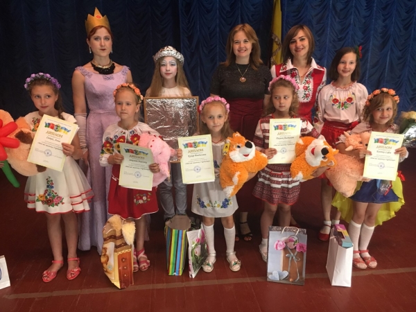 7 червня на Фастівщині відбулася районна дитяча культурно-розважальна програма "Міні-міс маленька Україночка"