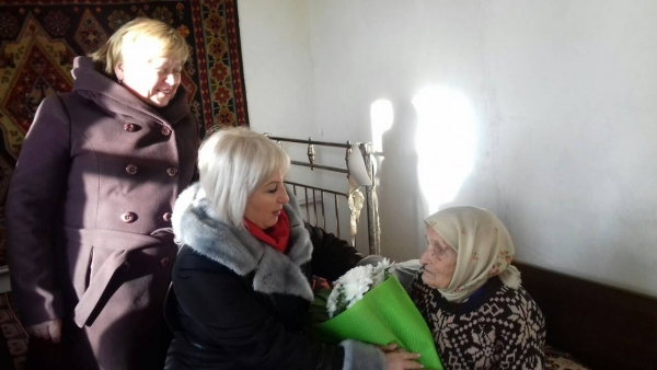 Привітання з нагоди 99-річного дня народження, в день Святого Миколая, довгожительки Цибульської Олени Андріївни