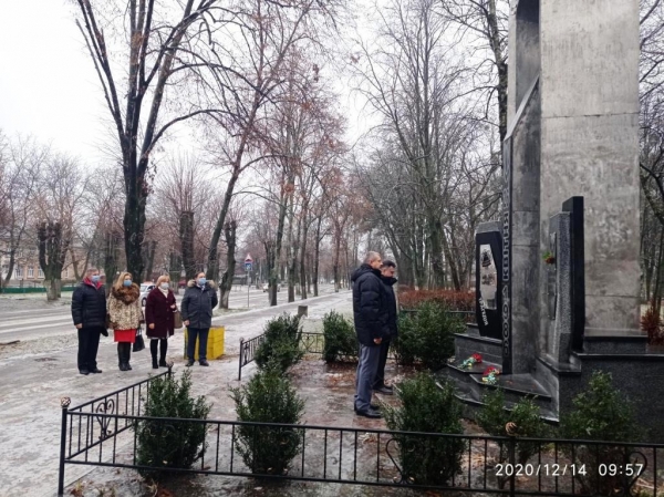 14 грудня голова адміністрації,голова районної ради та представники РДА вшанували пам&rsquo;ять загиблих під час ліквідації наслідків аварії на ЧАЕС