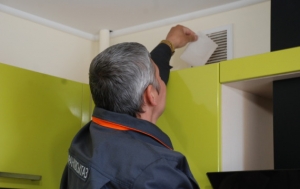 У Фастівсьому районі були виявлені факти шахрайства під час перевірки димових та вентиляційних каналів сторонніми організаціями.