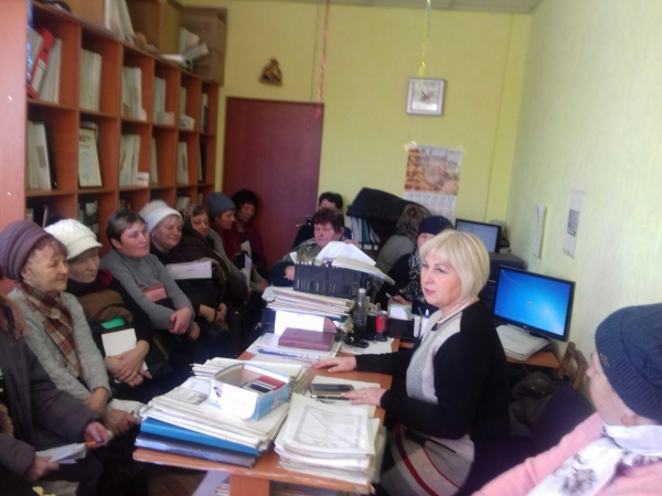 08 січня дир.територіального центру соц. обслуговування провела семінар-нараду з соціальними робітниками центру