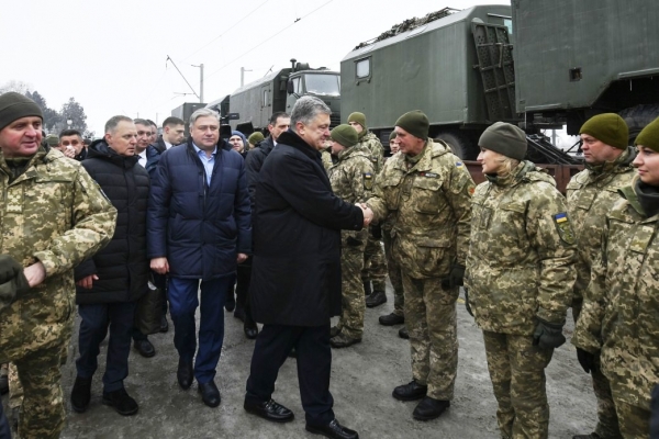 Президент у Білій Церкві зустрів військовослужбовців 72 омбр ім. Чорних Запорожців, які повернулися із зони проведення ООС